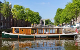 Boot huren Amsterdam. Salonboot Roos